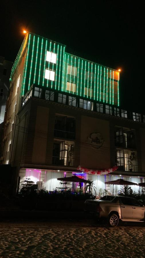 Roseau Hotel And Spa Gonder Extérieur photo